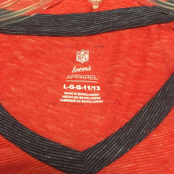 New England Patriots T-shirt v- neck teen 11-13 - Picture 4 of 12